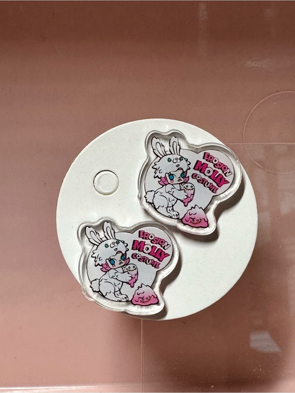 Costume Molly acrylic earrings - White & Pink